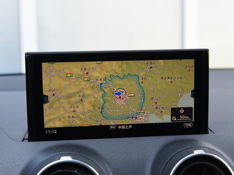 Детали интерьера Audi Q2 L 30 e-tron 2019 года  (CN) (фото 28 из 35)